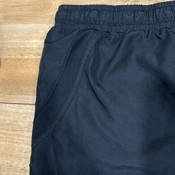Reebok Black Shorts - Picture 5 of 6